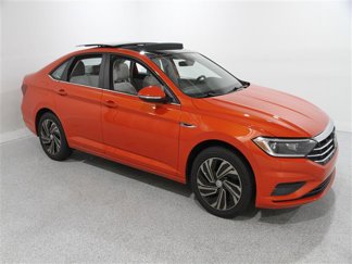 Used 2019 Volkswagen Jetta SEL Premium image 1