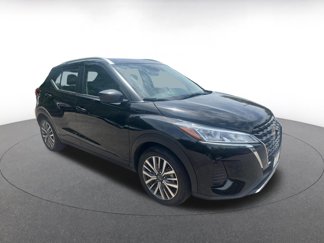 Used 2024 Nissan Kicks SV image 1