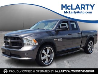 Used 2017 RAM 1500 Express image 1