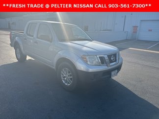 Used 2015 Nissan Frontier SV image 1
