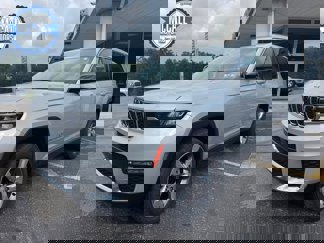 Used 2022 Jeep Grand Cherokee L Limited image 1