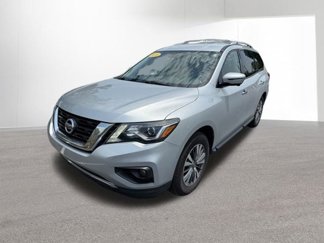 Used 2018 Nissan Pathfinder SL image 1