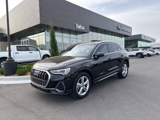 Used 2020 Audi Q3 2.0T Premium Plus w/ Premium Plus Package image 1