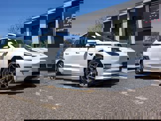 Used 2023 Tesla Model 3 Standard Range image 1