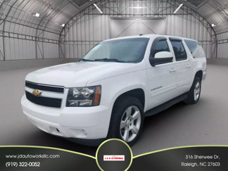 Used 2014 Chevrolet Suburban LT image 1