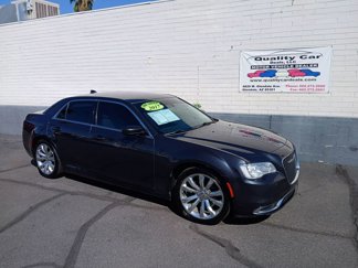 Used 2017 Chrysler 300 Limited image 1