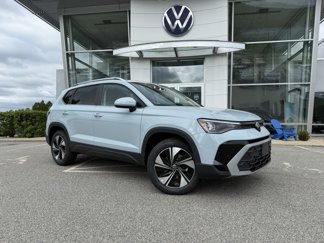 New 2025 Volkswagen Taos SE image 1
