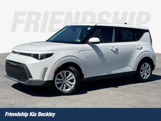 New 2025 Kia Soul LX image 1
