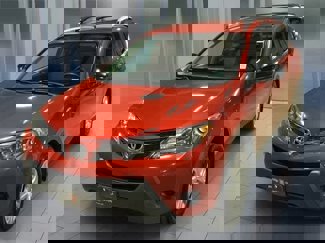 Used 2013 Toyota RAV4 LE image 1