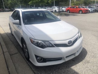 Used 2014 Toyota Camry SE image 1
