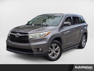 Used 2015 Toyota Highlander XLE image 1