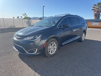 Used 2020 Chrysler Pacifica Touring-L image 1