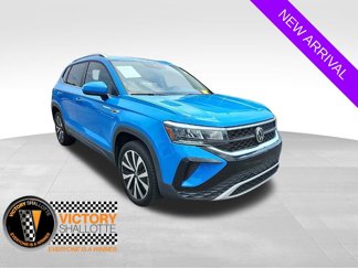 Used 2022 Volkswagen Taos SE image 1