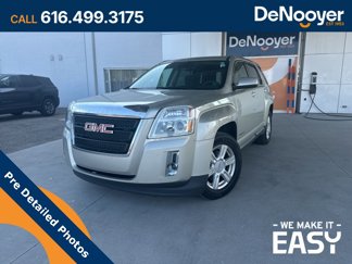 Used 2014 GMC Terrain SLE image 1