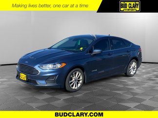 Used 2019 Ford Fusion SE image 1