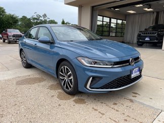 New 2025 Volkswagen Jetta SE image 1