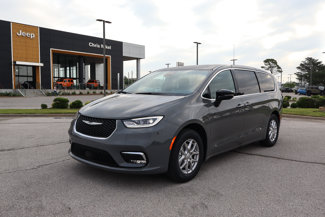 New 2025 Chrysler Pacifica Select w/ Uconnect Theater Family Group image 1