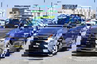 Used 2022 Toyota Corolla LE image 1