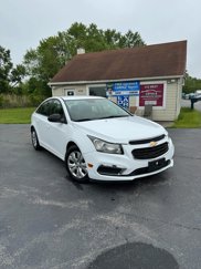 Used 2015 Chevrolet Cruze LS image 1