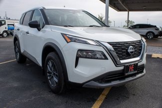 Used 2023 Nissan Rogue S image 1