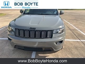 Used 2021 Jeep Grand Cherokee Laredo X image 1