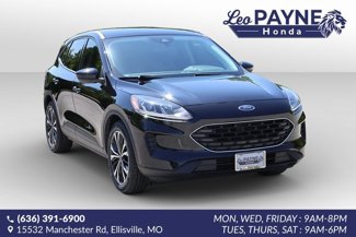 Used 2021 Ford Escape SE w/ SE Sport Appearance Package image 1
