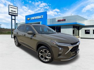 Certified 2024 Chevrolet Trax LT w/ Driver Confidence Package image 1