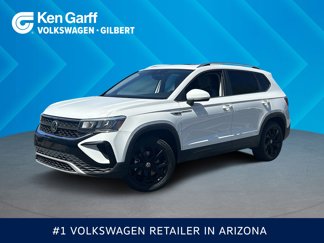 Used 2022 Volkswagen Taos SE image 1