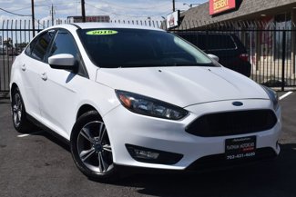Used 2018 Ford Focus SE w/ SE Appearance Package image 1