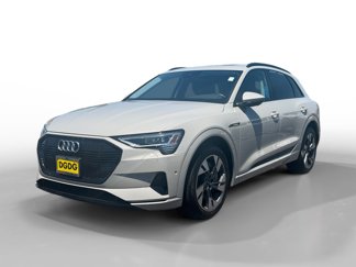 Used 2021 Audi e-tron Premium w/ Convenience Plus Package image 1