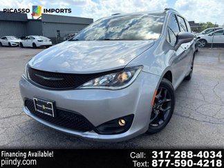 Used 2018 Chrysler Pacifica Touring-L w/ Premium Audio Group image 1