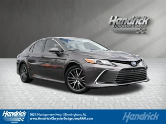 Used 2024 Toyota Camry XLE image 1