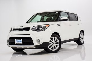 Used 2019 Kia Soul + image 1
