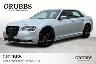 Used 2023 Chrysler 300 S image 1