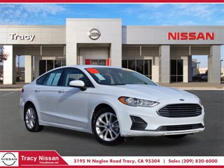 Used 2020 Ford Fusion SE image 1
