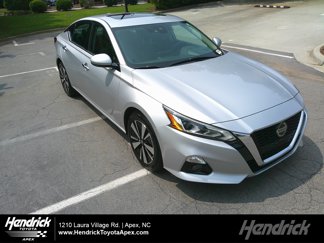 Used 2020 Nissan Altima 2.5 SL image 1