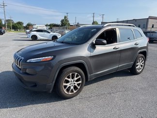 Used 2017 Jeep Cherokee Latitude w/ Comfort/Convenience Group image 1