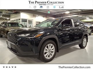 Used 2022 Toyota Corolla Cross LE image 1