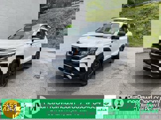 Used 2022 Volkswagen Taos S image 1