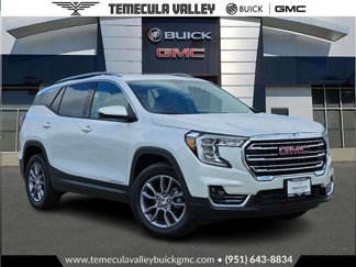 New 2024 GMC Terrain SLT w/ LPO, Floor Liner Package image 1