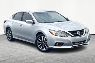 Used 2017 Nissan Altima 2.5 SV image 1