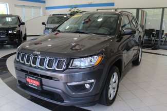Used 2019 Jeep Compass Latitude w/ Cold Weather Group image 1