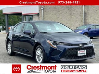Certified 2022 Toyota Corolla LE image 1