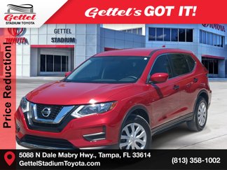 Used 2017 Nissan Rogue S image 1