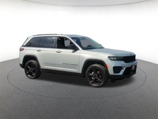 Used 2022 Jeep Grand Cherokee Altitude image 1