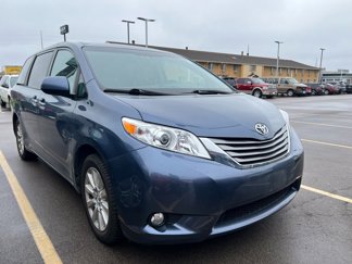 Used 2015 Toyota Sienna AWD image 1