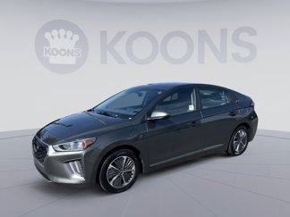 Used 2022 Hyundai Ioniq SE image 1