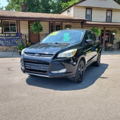 Used 2016 Ford Escape SE image 1