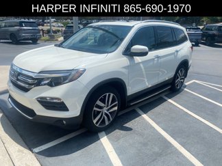 Used 2017 Honda Pilot Touring image 1