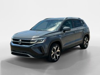 Used 2022 Volkswagen Taos SEL image 1